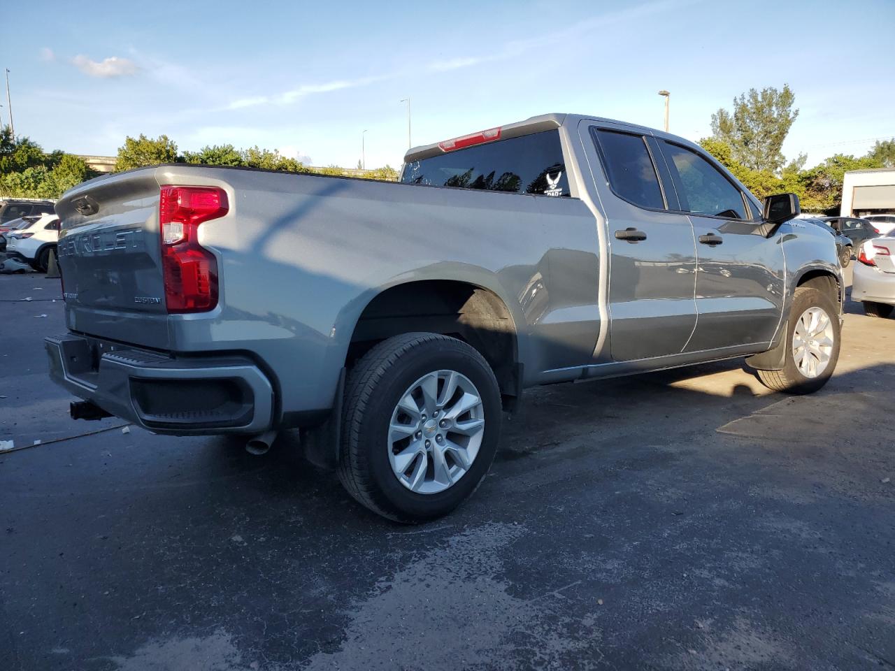 CHEVROLET SILVERADO C1500 CUSTOM