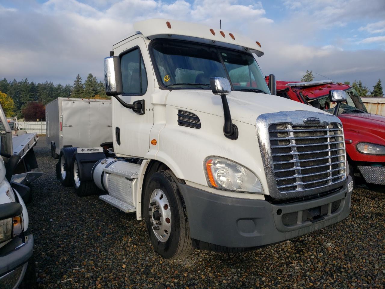 Lot #3290229220 2018 FREIGHTLINER CASCADIA 1