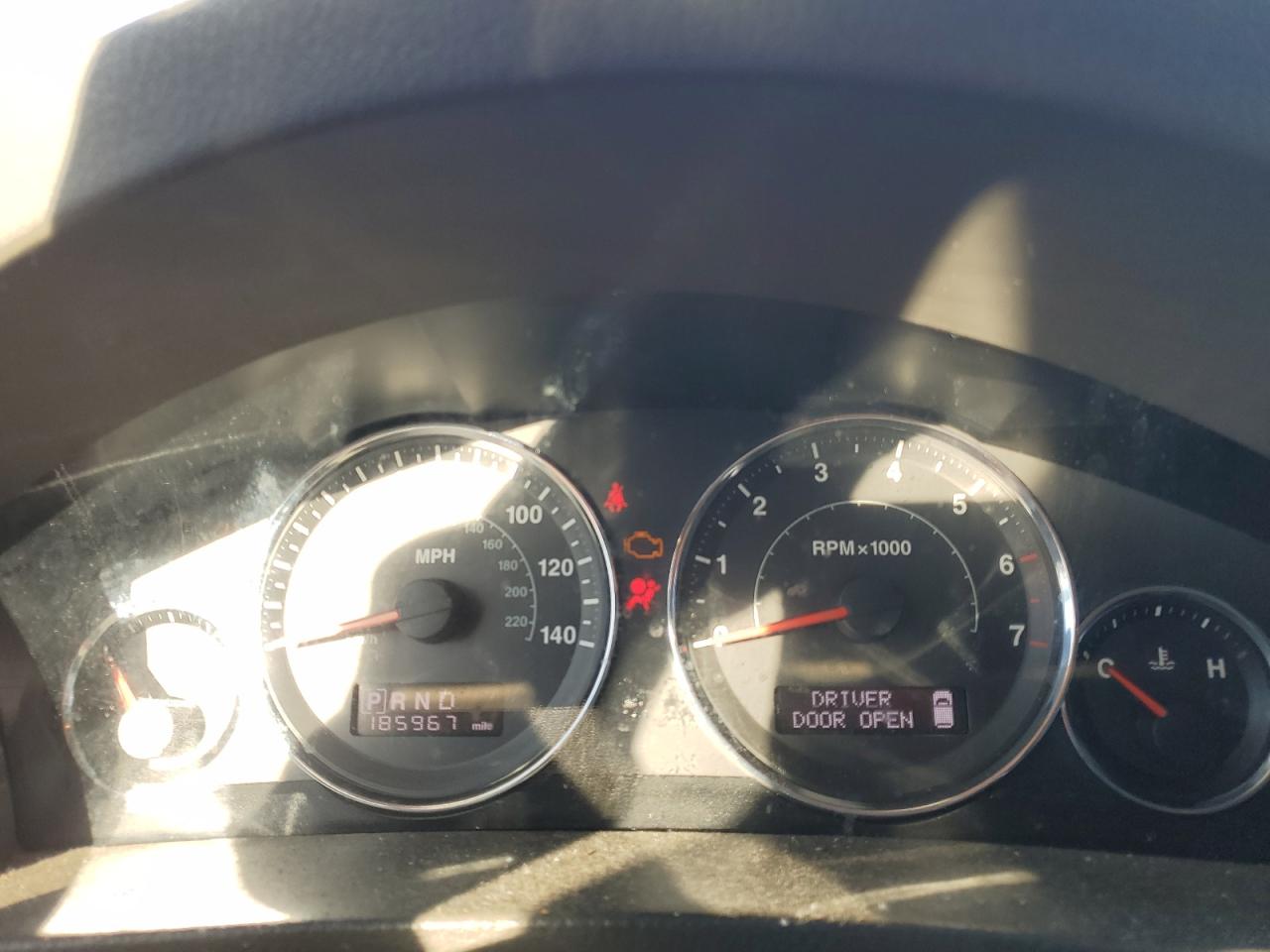 JEEP GRAND CHEROKEE LAREDO