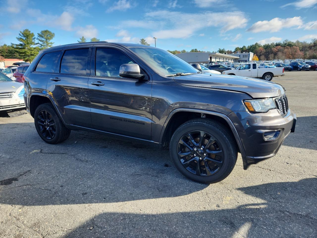 JEEP GRAND CHEROKEE LAREDO
