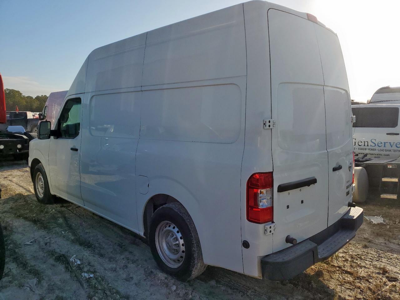 NISSAN NV2500 2500
