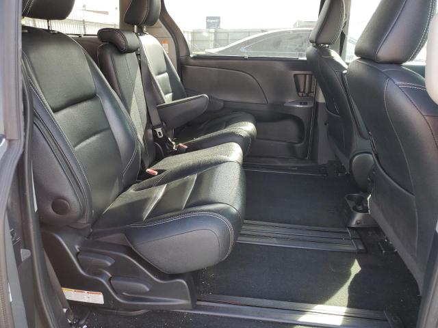 2016 TOYOTA SIENNA SE 5TDXK3DC9GS719771