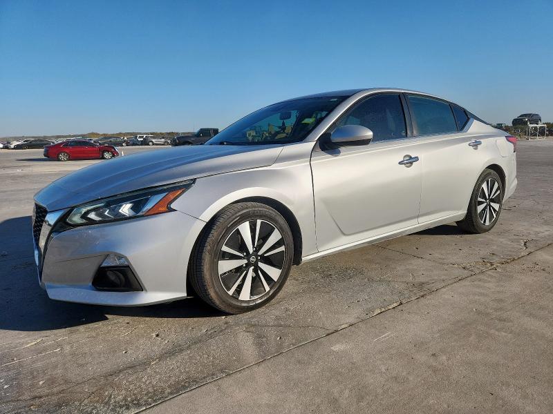 Global Auto Auctions: 2022 NISSAN ALTIMA SV