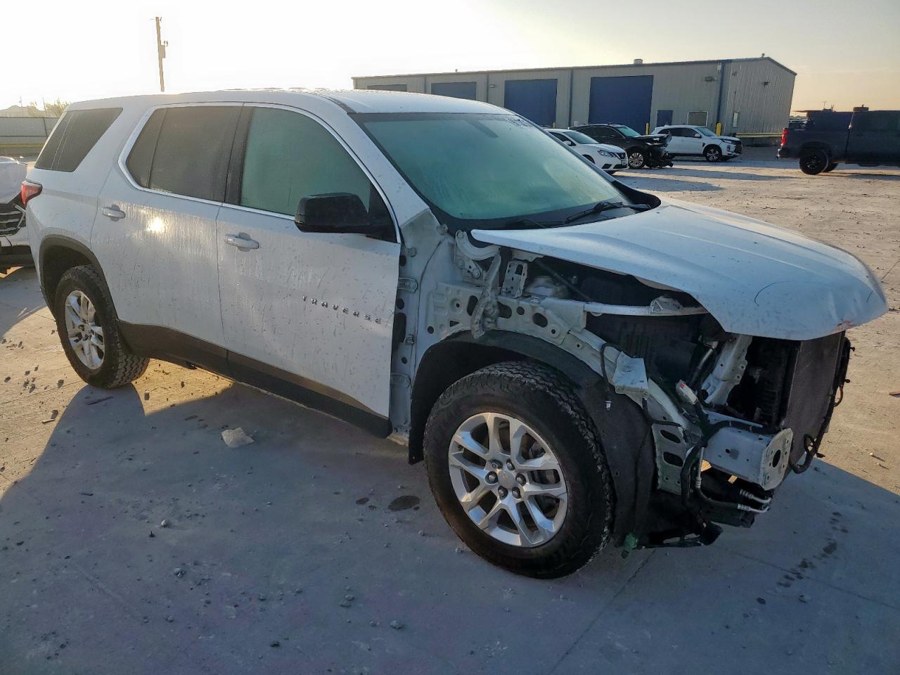 CHEVROLET TRAVERSE LS