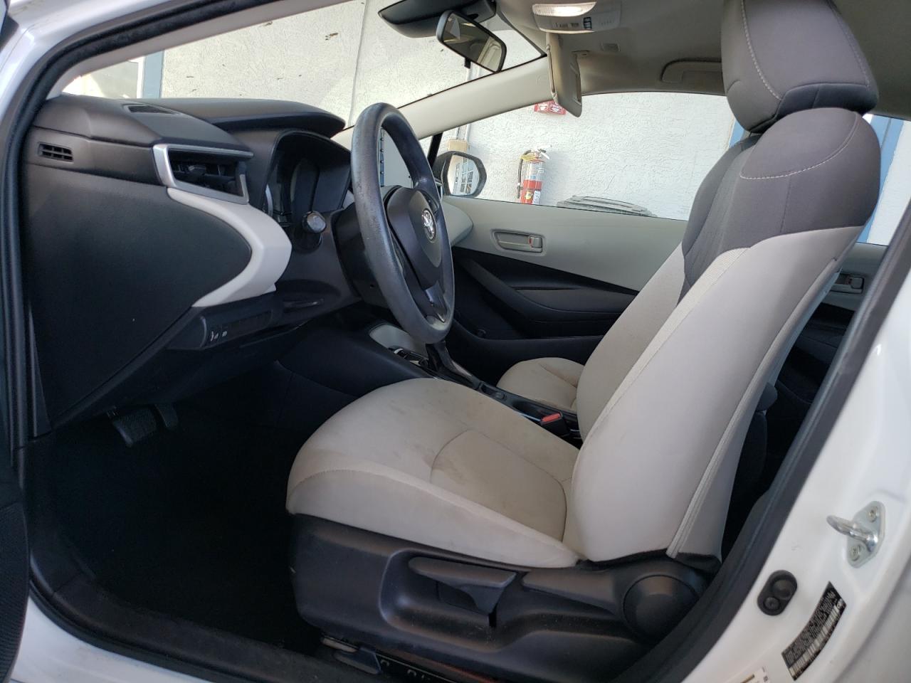 Lot #3302831914 2022 TOYOTA COROLLA LE