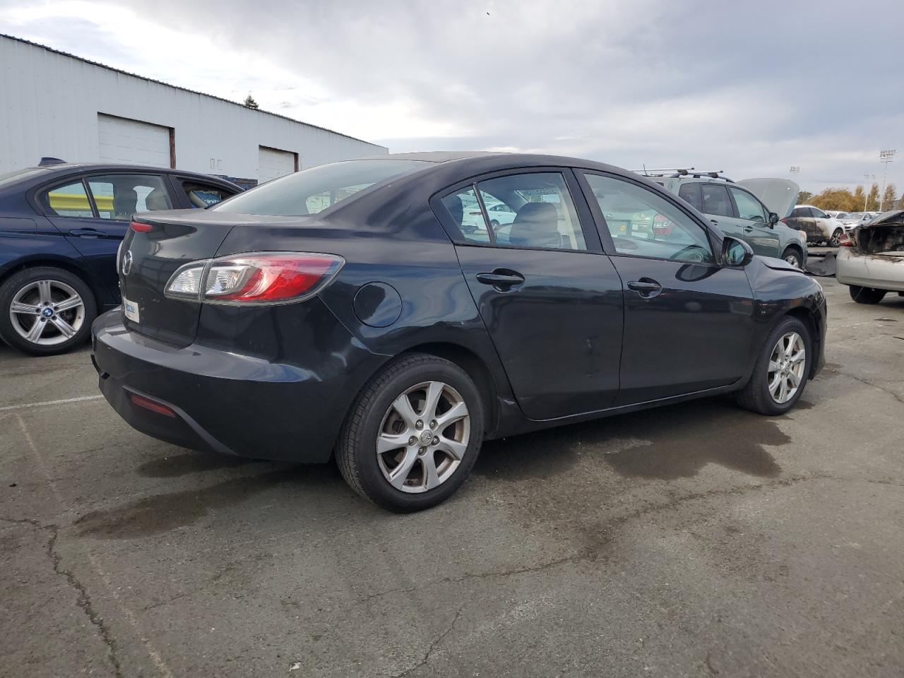 MAZDA 3 I