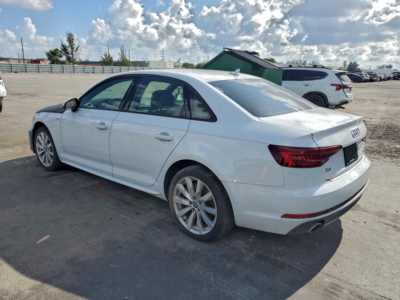 AUDI A4 PREMIUM
