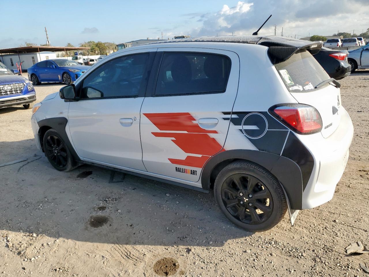 MITSUBISHI MIRAGE SE