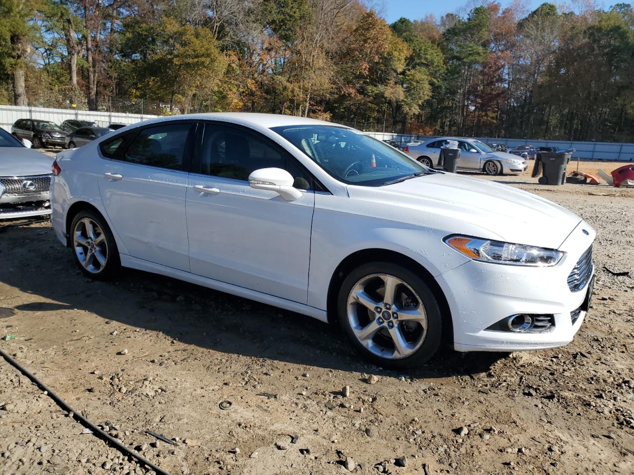 FORD FUSION SE