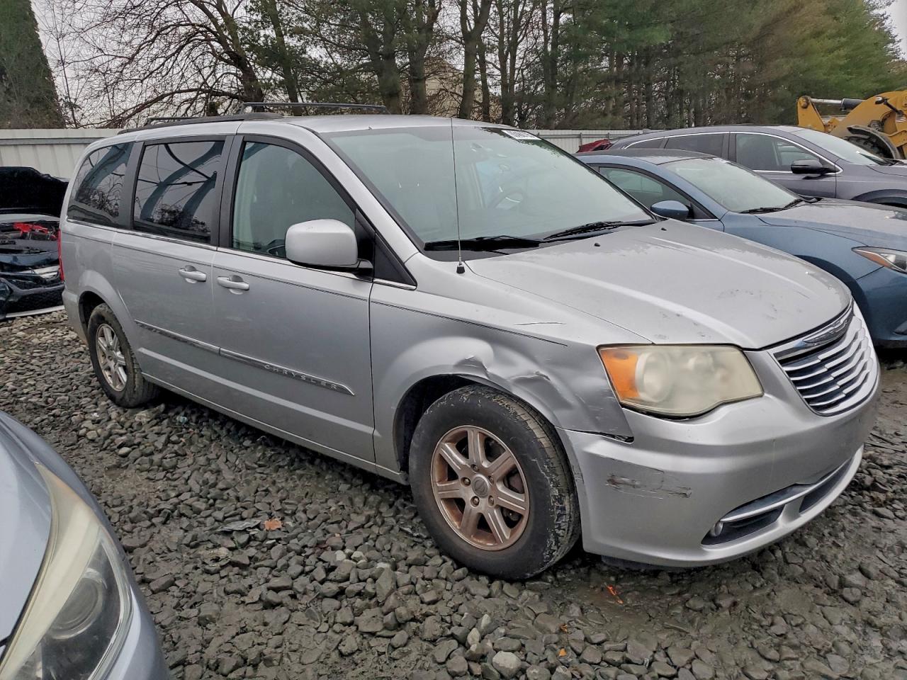 CHRYSLER TOWN & COUNTRY TOURING