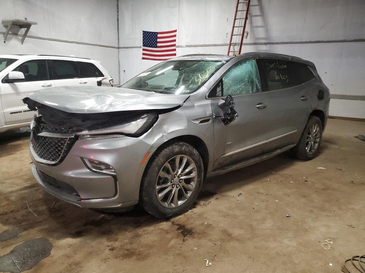 BUICK ENCLAVE AVENIR