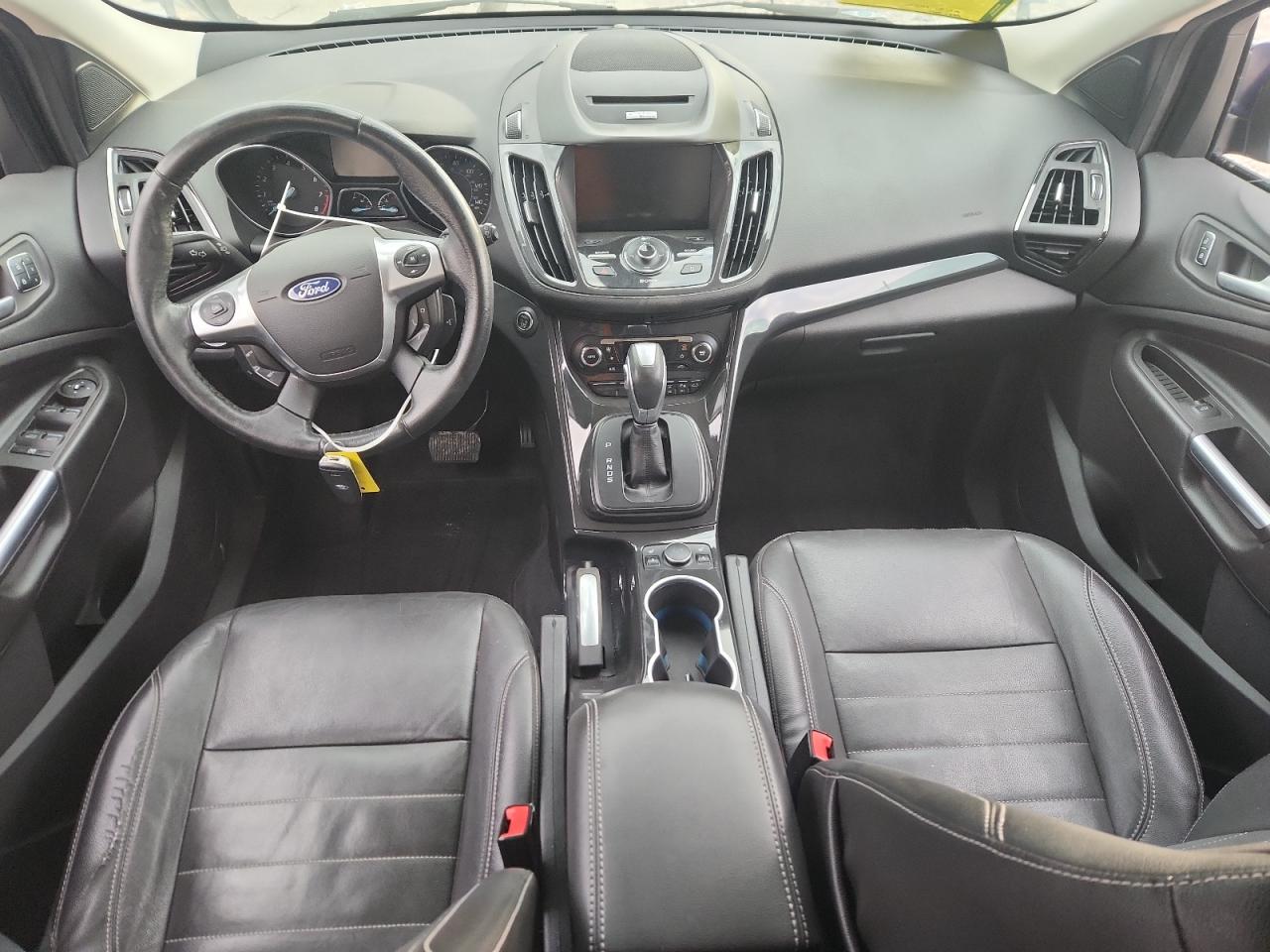 FORD ESCAPE TITANIUM