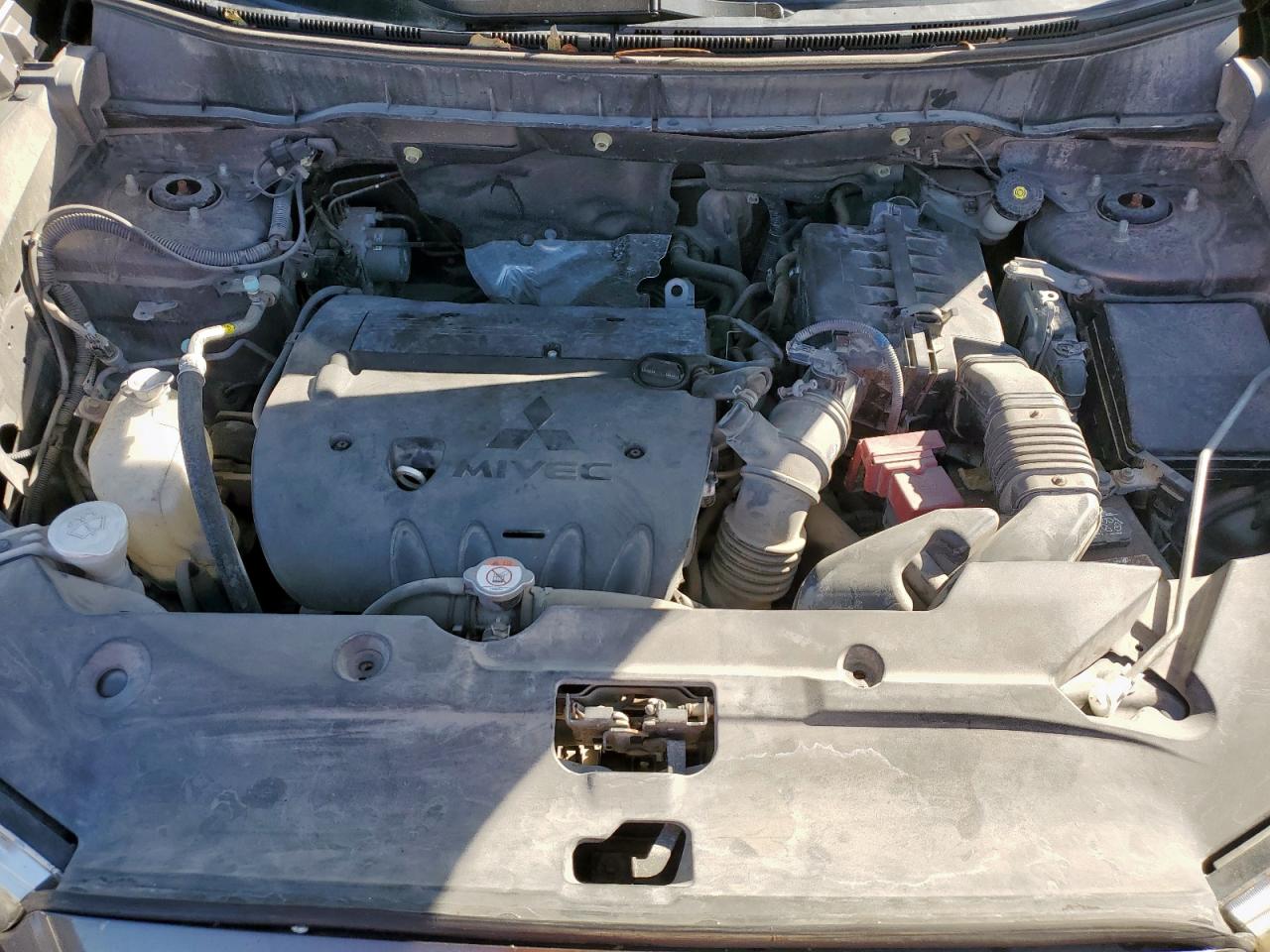 MITSUBISHI OUTLANDER ES