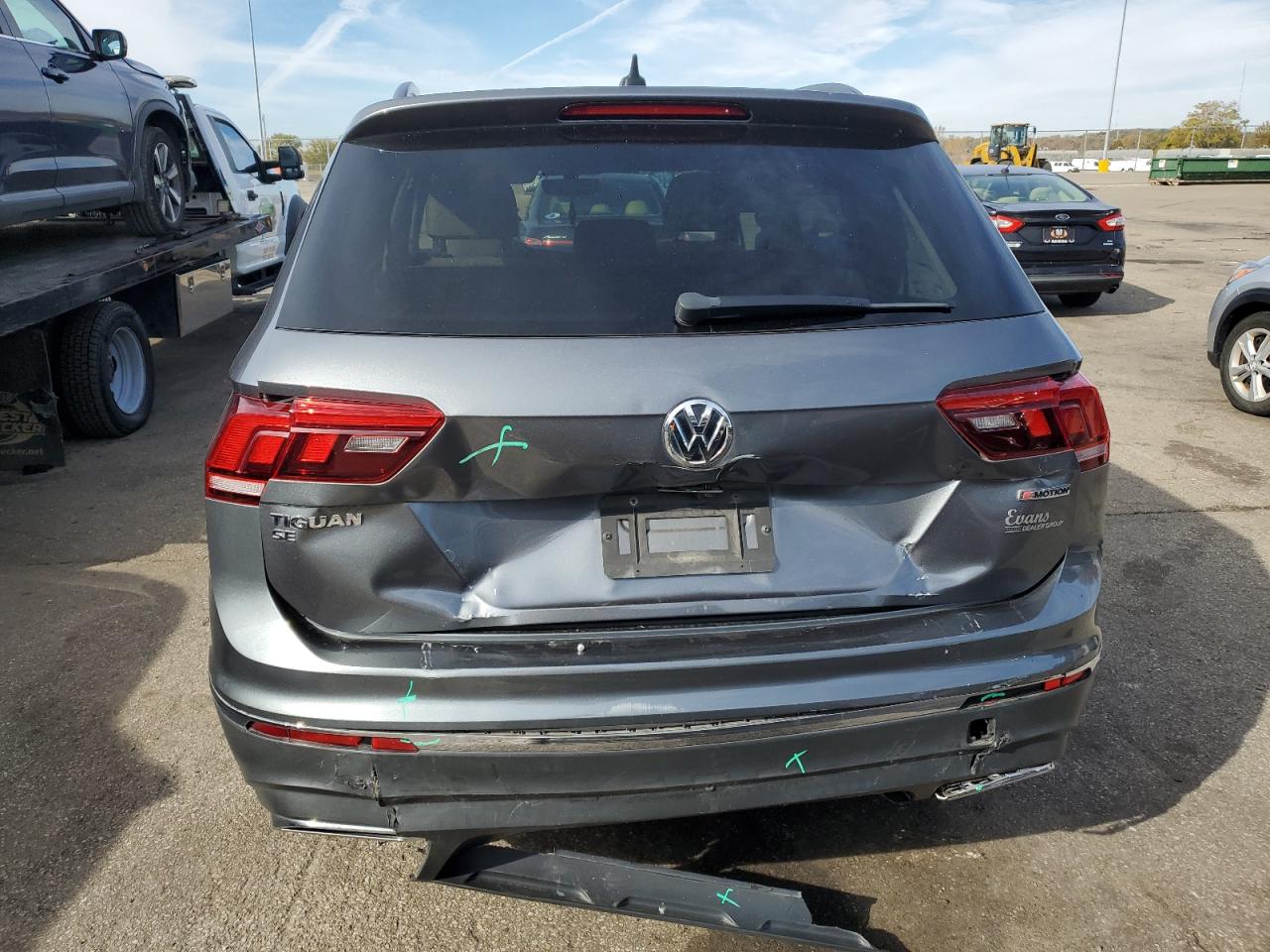 VOLKSWAGEN TIGUAN SE