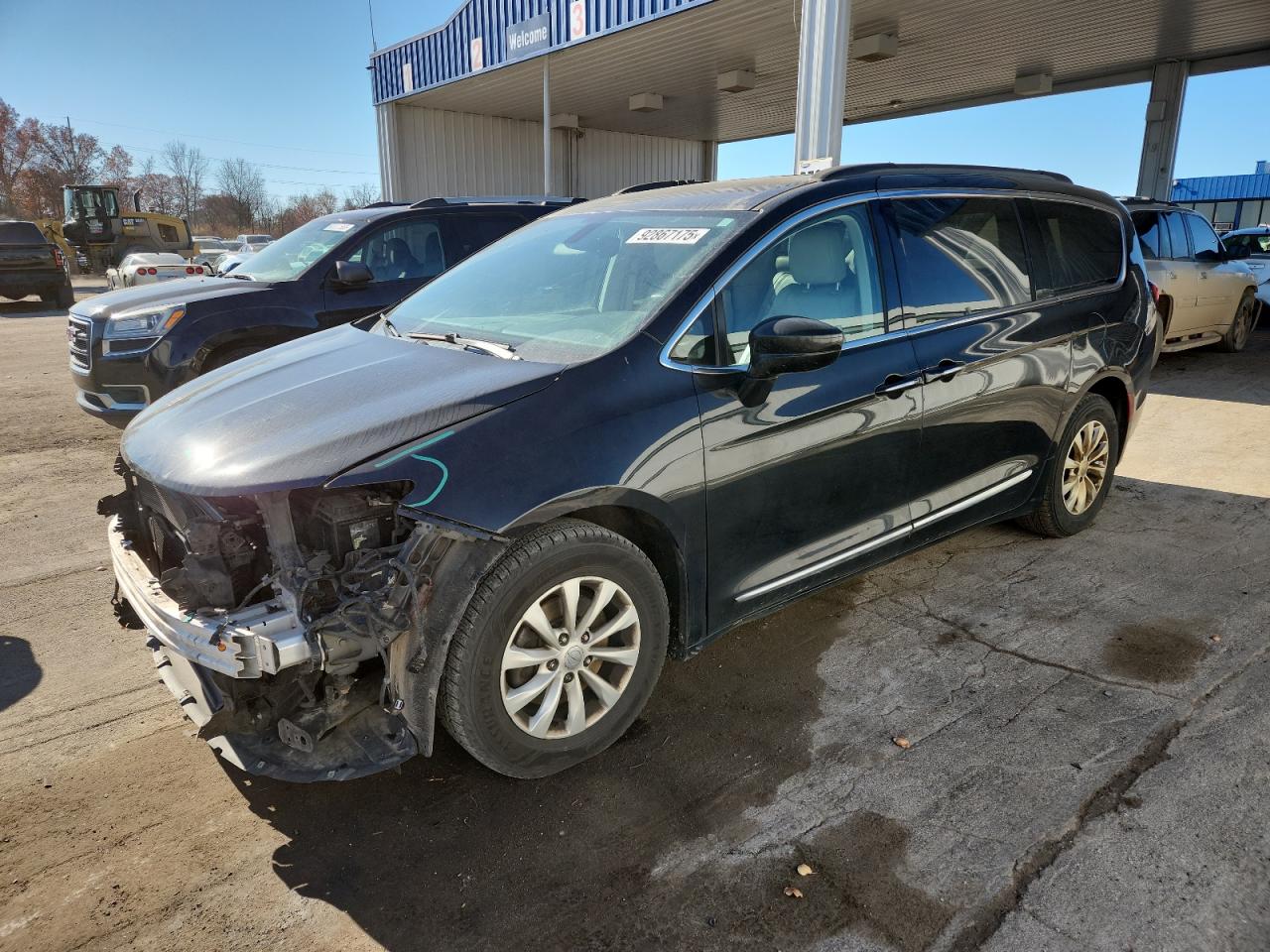 CHRYSLER PACIFICA TOURING L