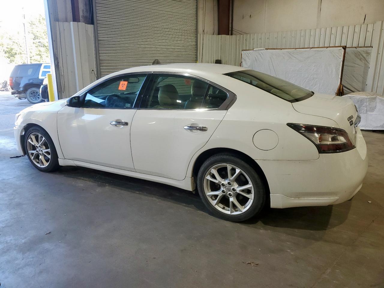NISSAN MAXIMA S