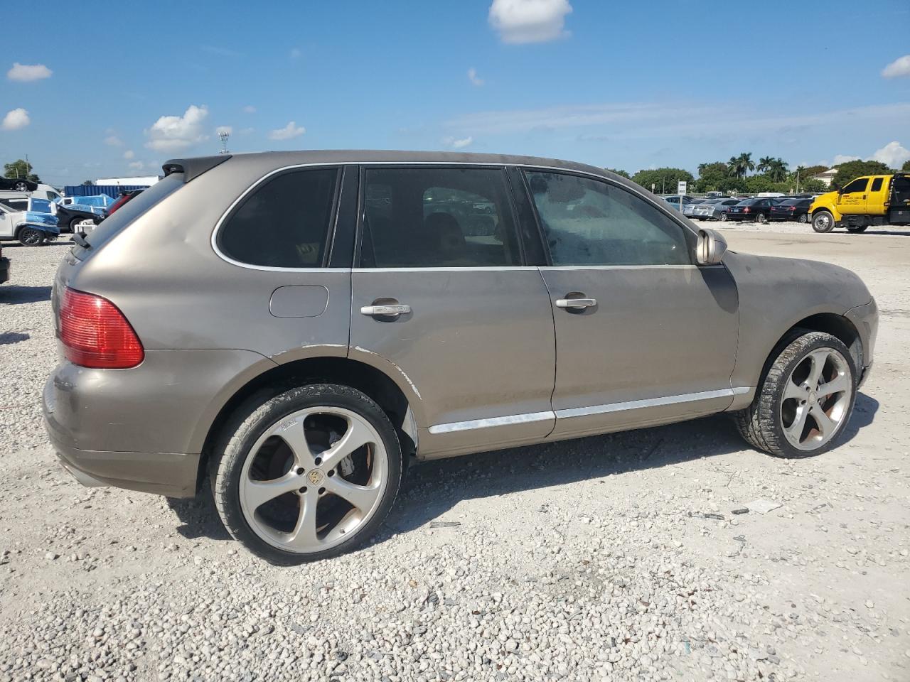 Lot #3305307317 2006 PORSCHE CAYENNE S