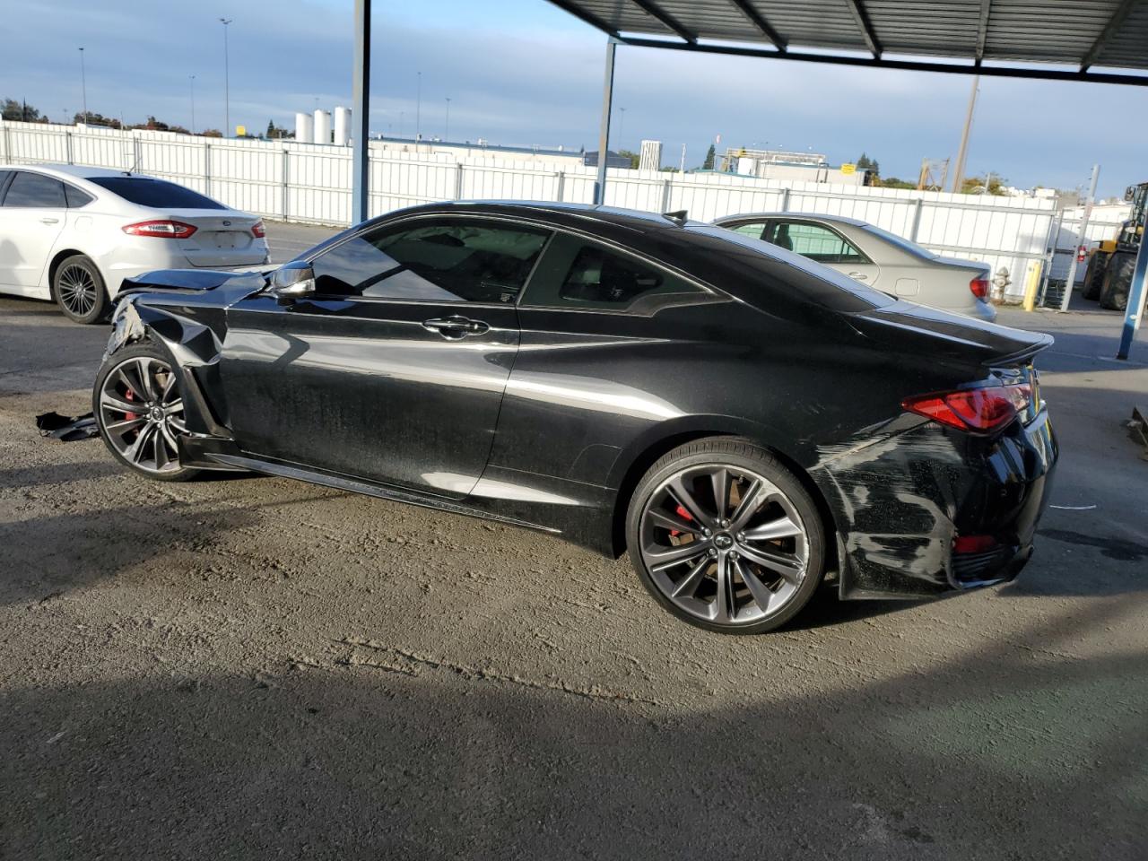 INFINITI Q60 RED SPORT 400