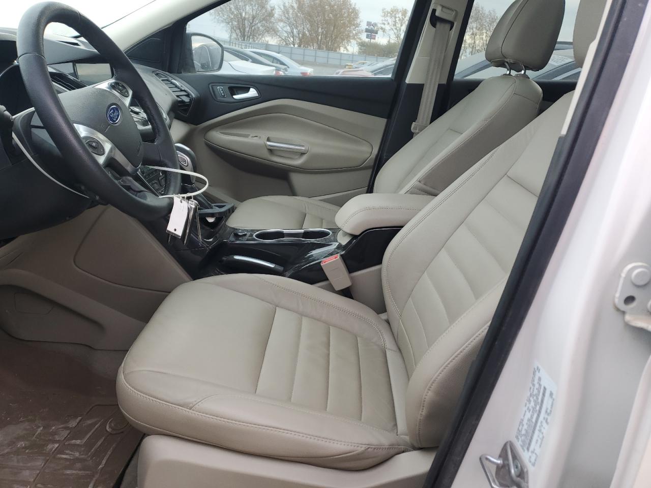 FORD ESCAPE TITANIUM