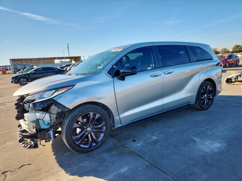 2023 TOYOTA SIENNA XSE 5TDXRKEC2PS155238