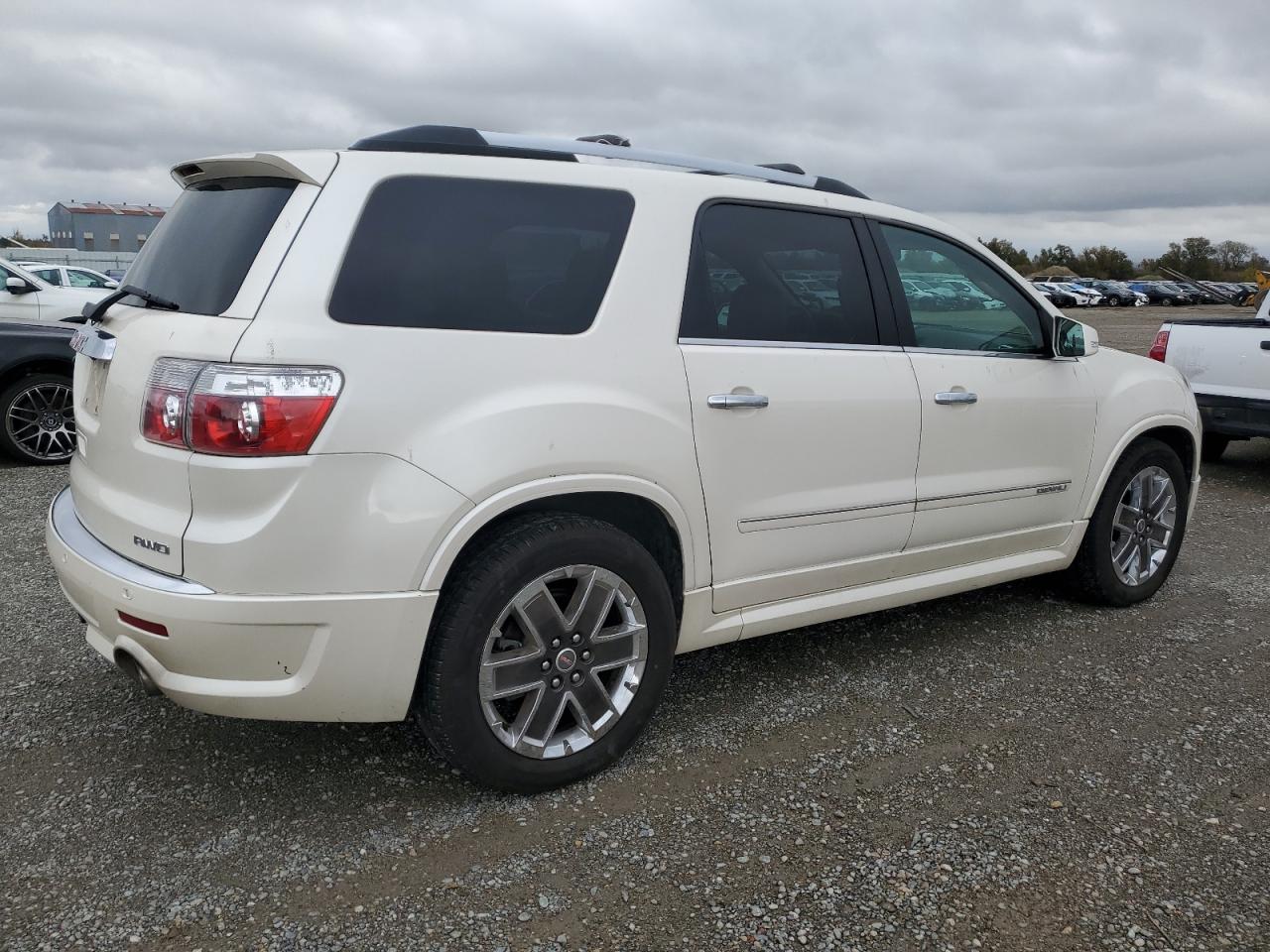GMC ACADIA DENALI