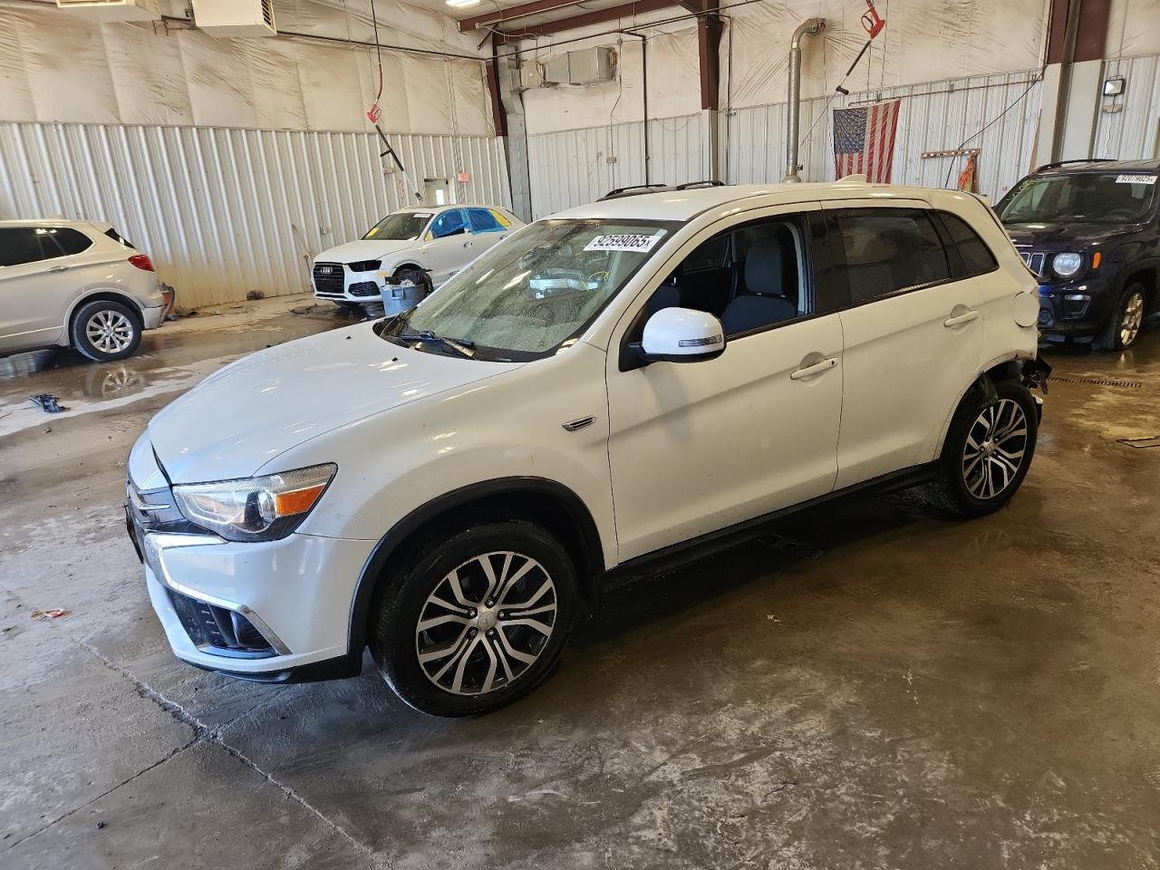 Lot #3302923112 2018 MITSUBISHI OUTLANDER