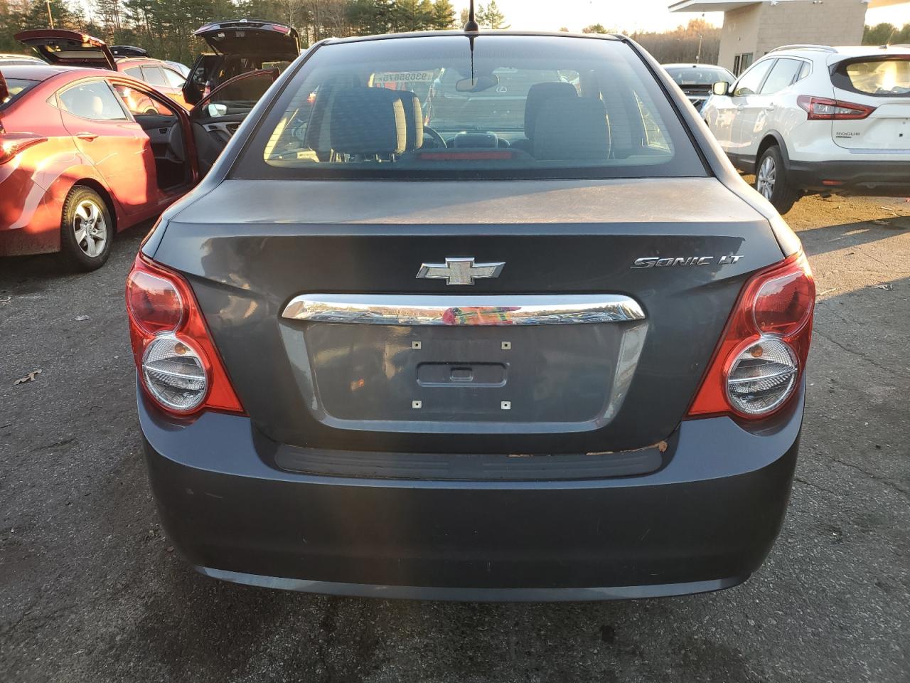 CHEVROLET SONIC LT