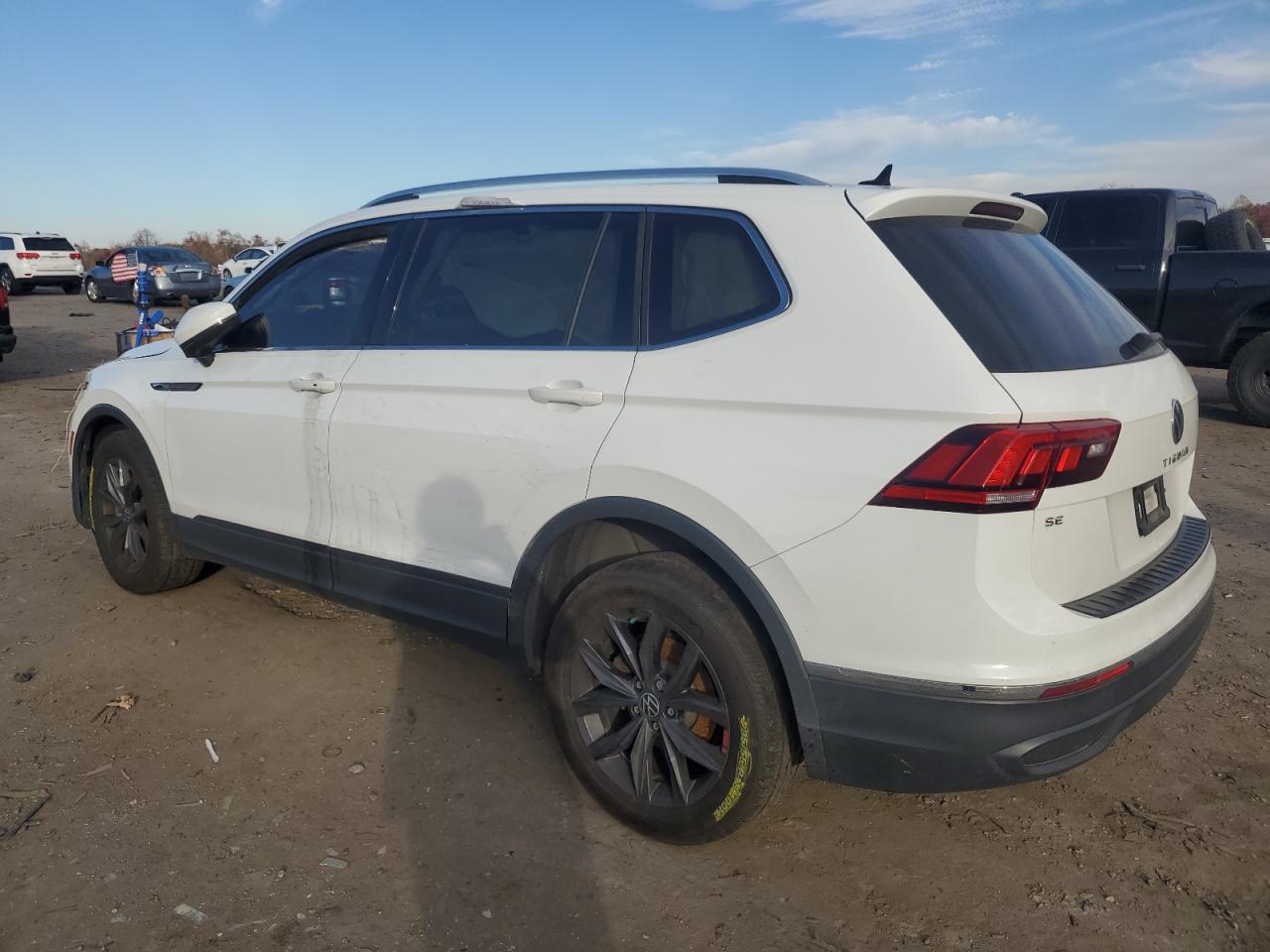 VOLKSWAGEN TIGUAN SE