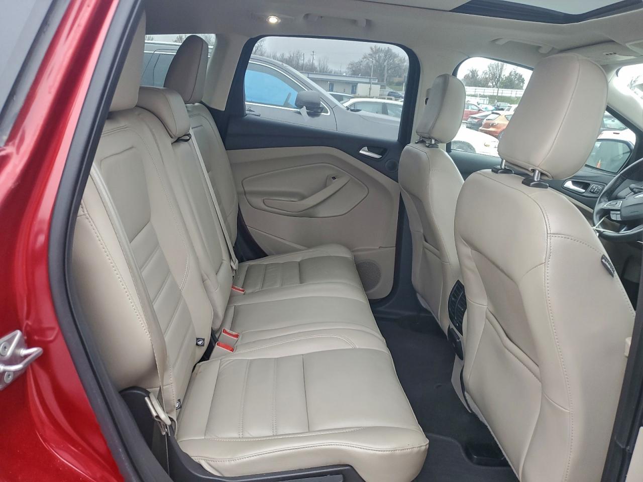 FORD ESCAPE TITANIUM