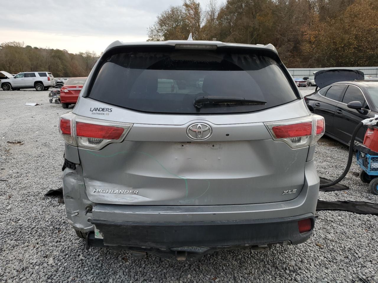 TOYOTA HIGHLANDER XLE