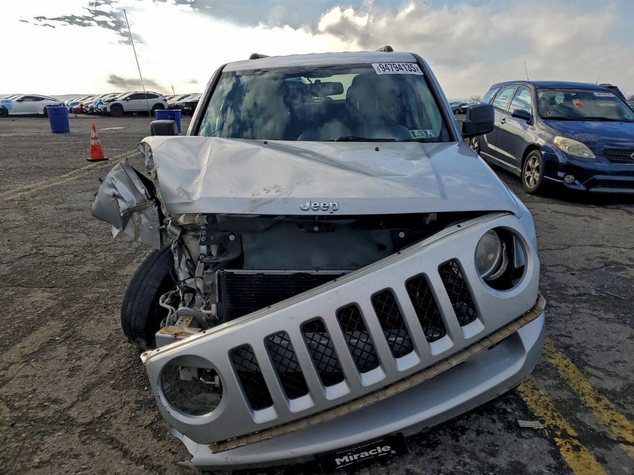 Lot #3311622229 2012 JEEP PATRIOT SP