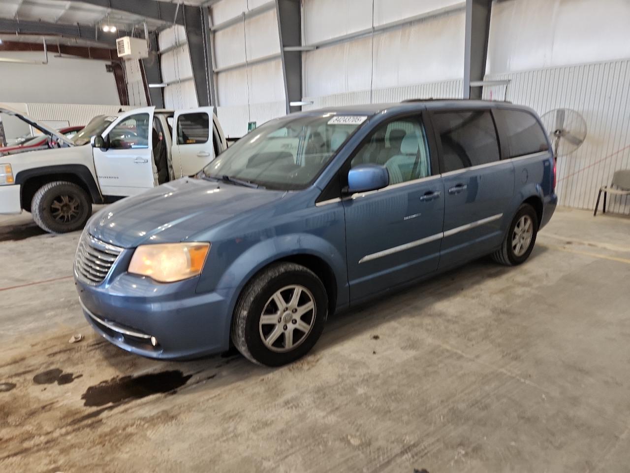 CHRYSLER TOWN & COUNTRY TOURING