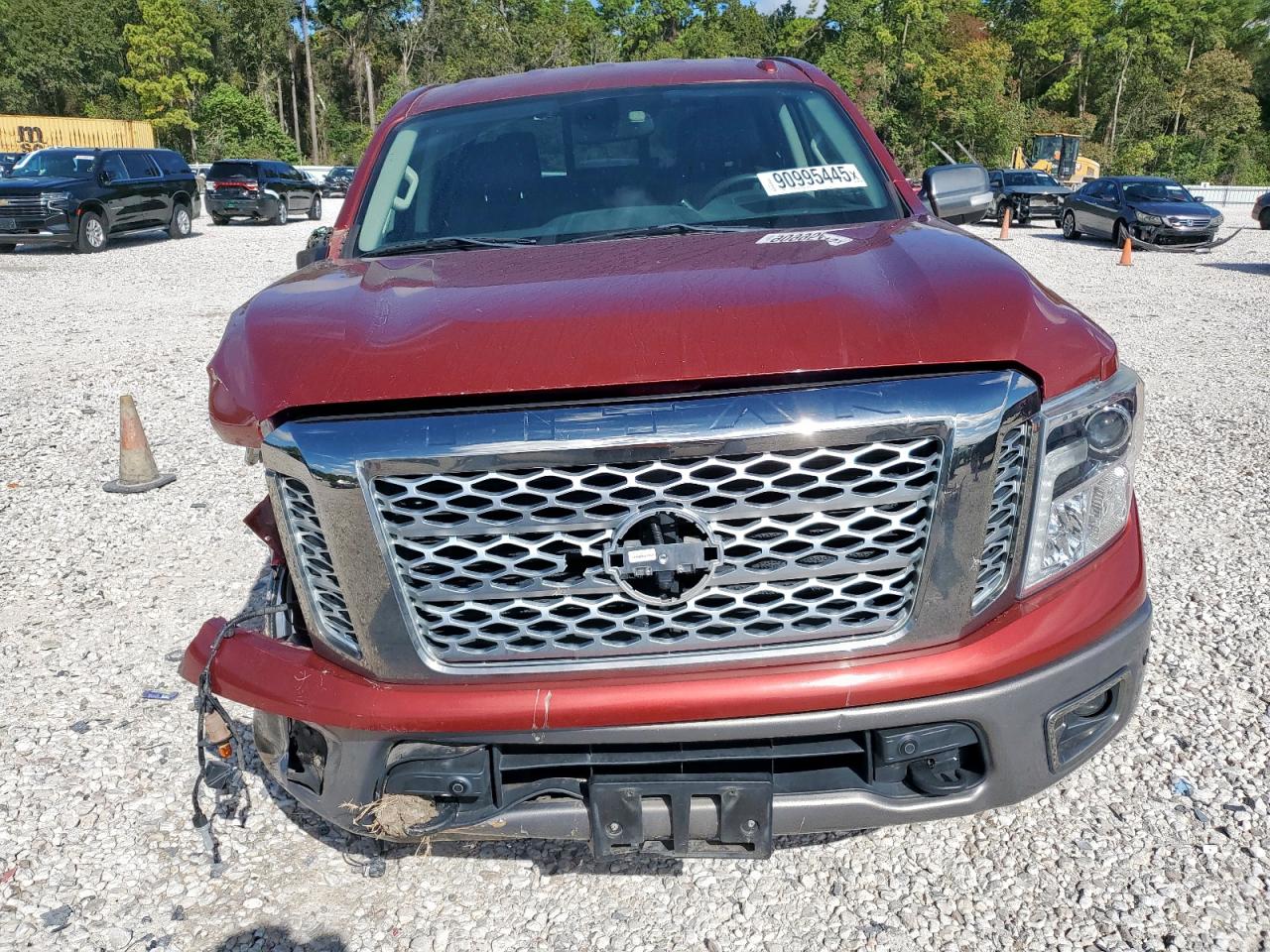 NISSAN TITAN SV