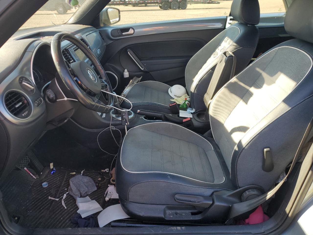 VOLKSWAGEN BEETLE S/SE