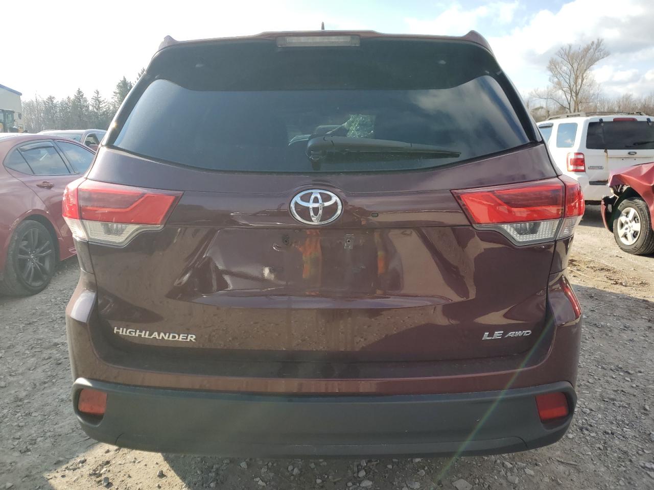 TOYOTA HIGHLANDER LE