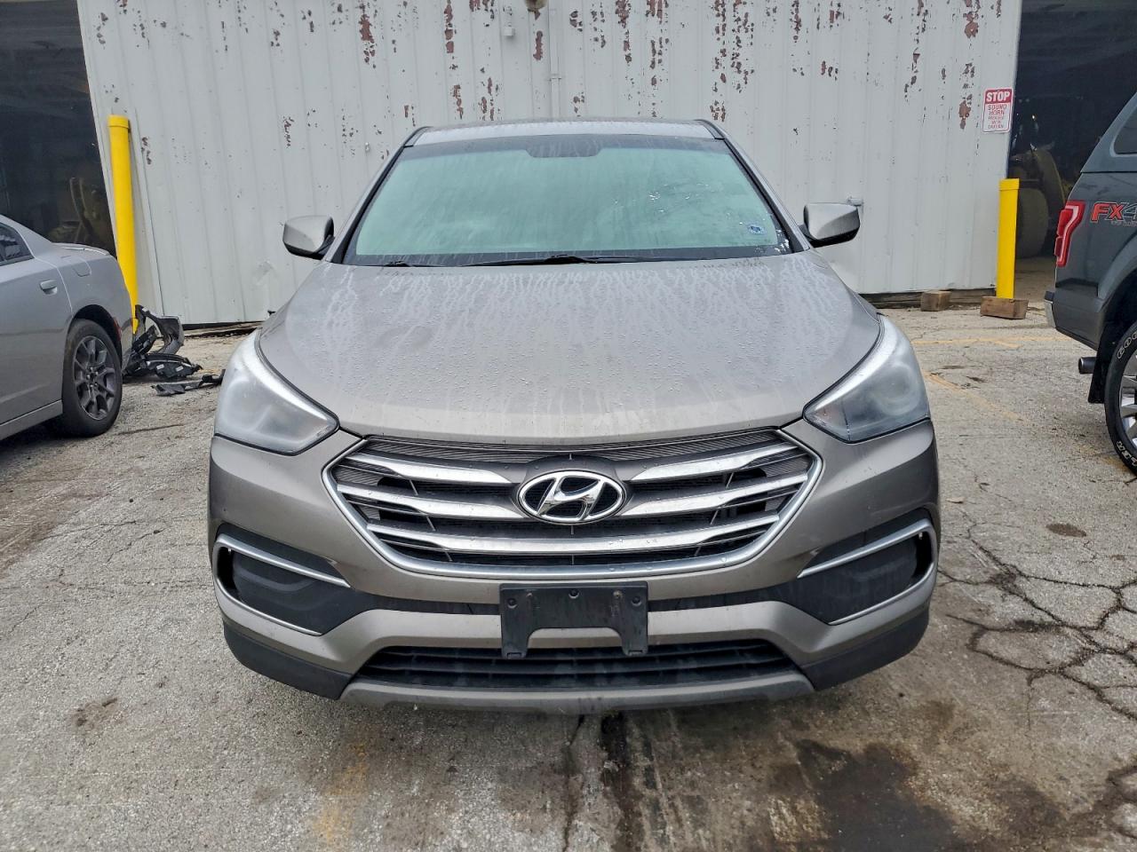 Lot #3310368952 2018 HYUNDAI SANTA FE S