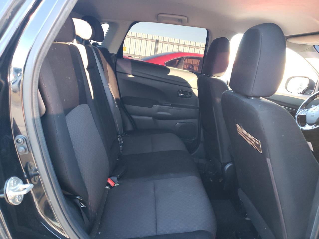 MITSUBISHI OUTLANDER ES