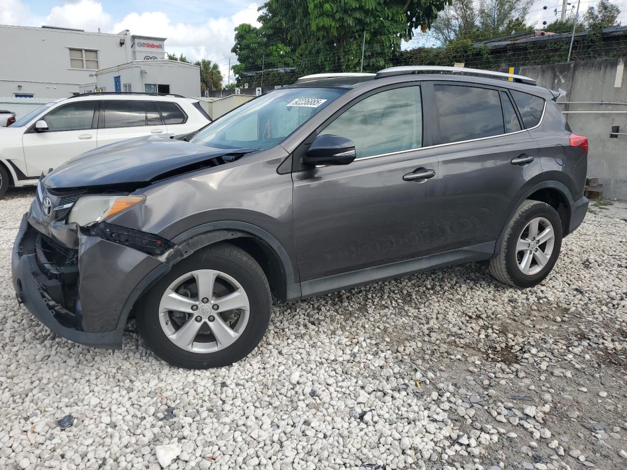 TOYOTA RAV4 XLE