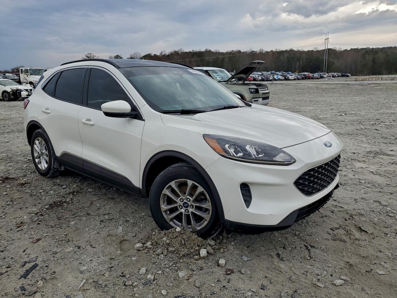 FORD ESCAPE SE