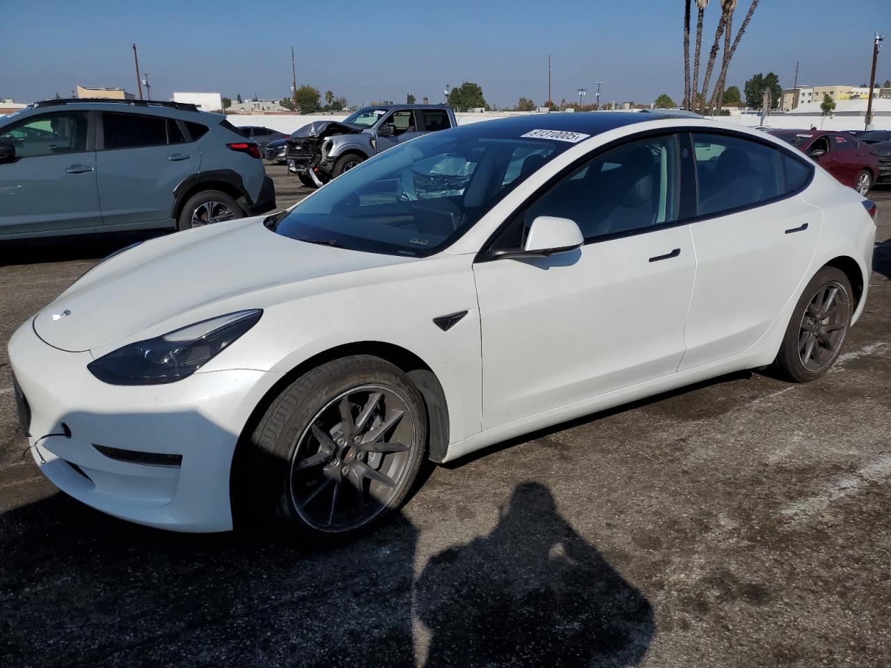 TESLA MODEL 3