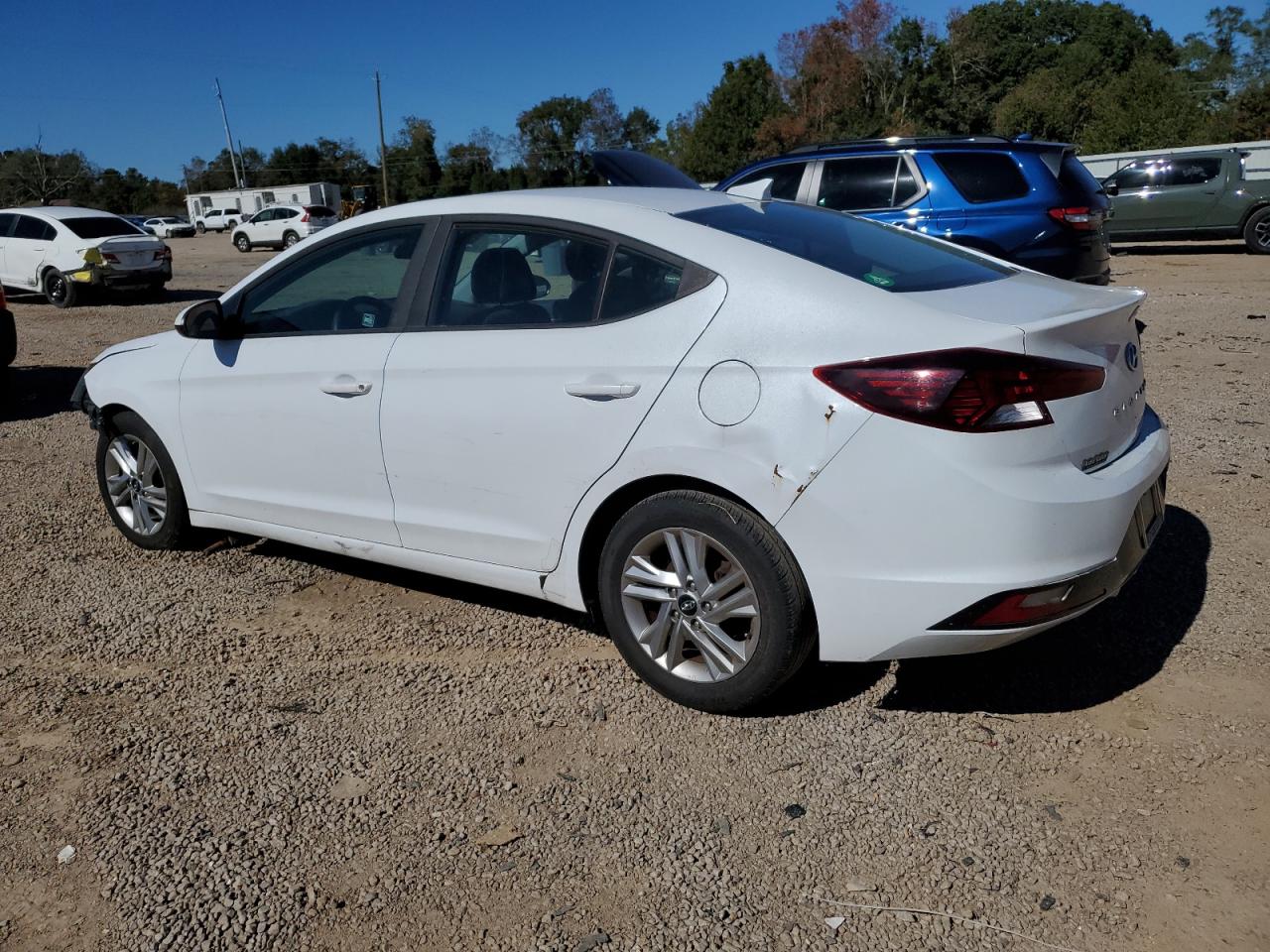 HYUNDAI ELANTRA SEL