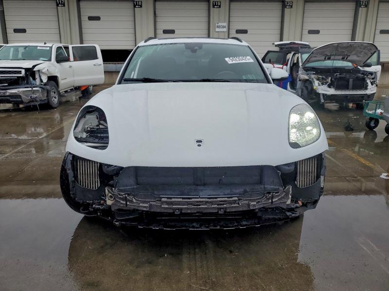 2017 PORSCHE MACAN GTS #3302724014