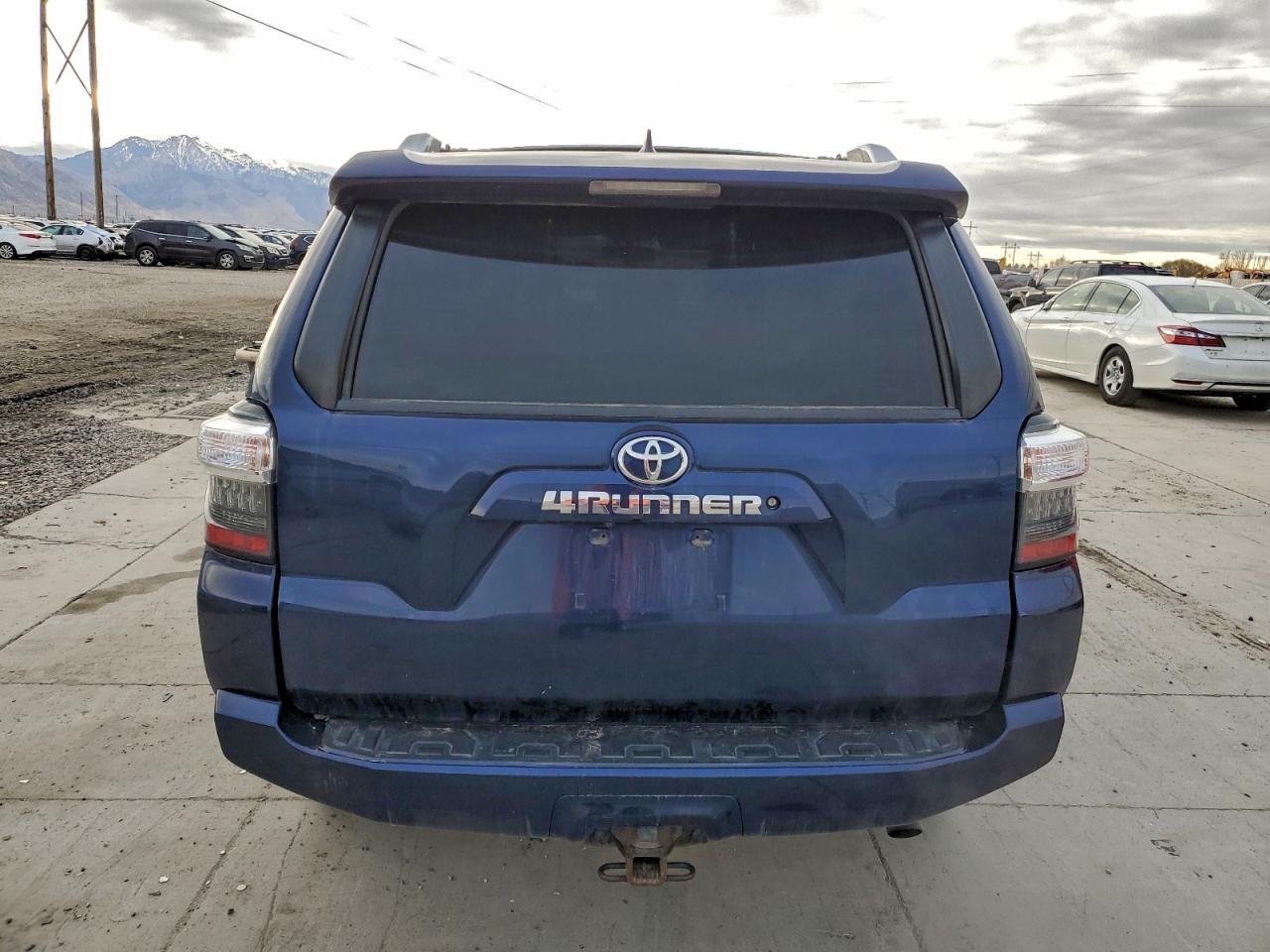 TOYOTA 4RUNNER SR5/SR5 PREMIUM