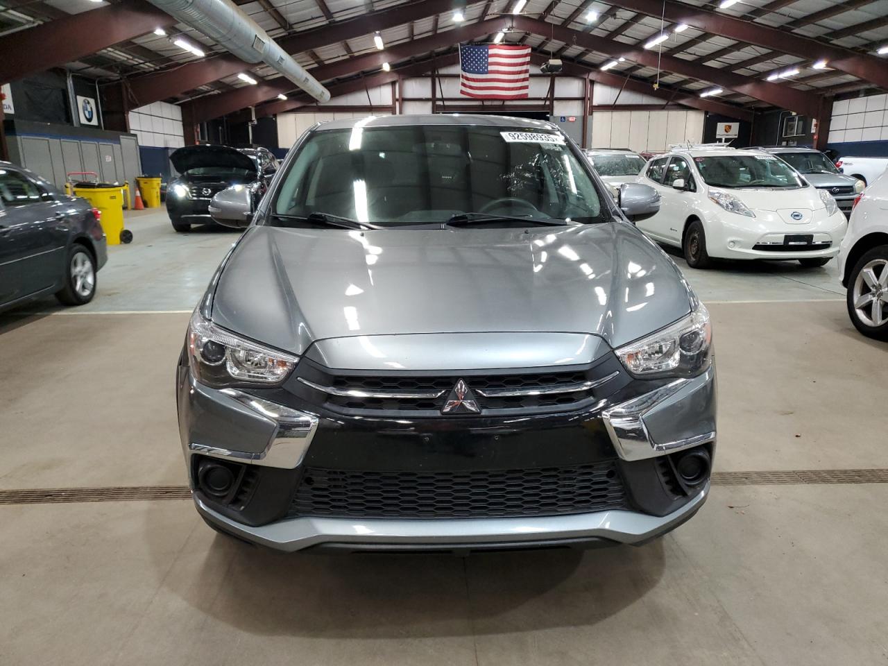 MITSUBISHI OUTLANDER ES