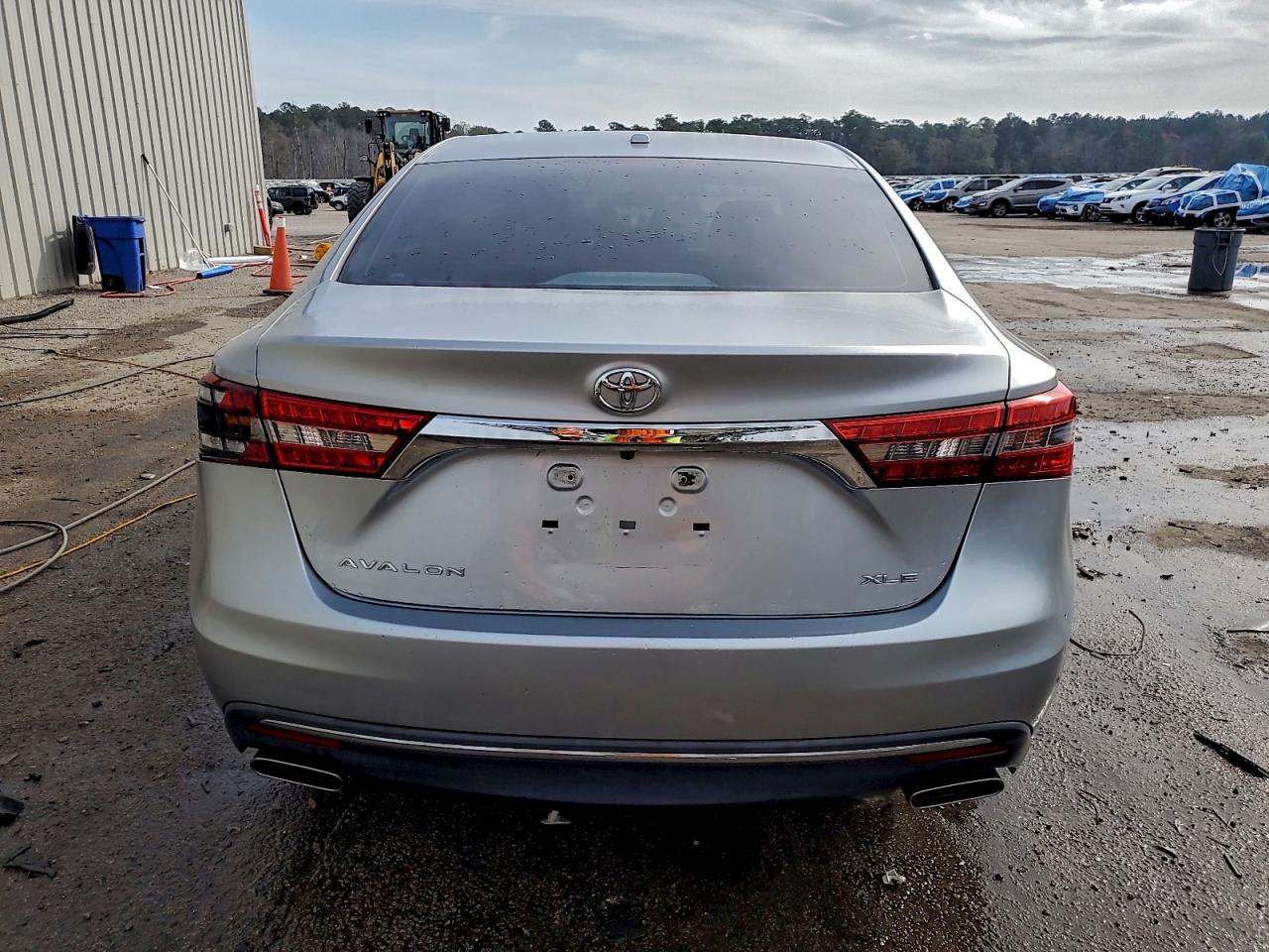 TOYOTA AVALON XLE
