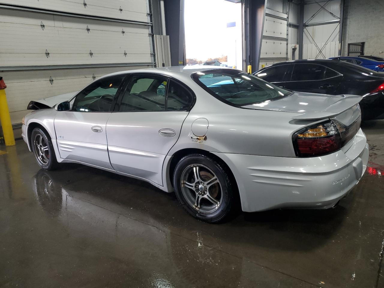 Lot #3302838903 2002 PONTIAC BONNEVILLE