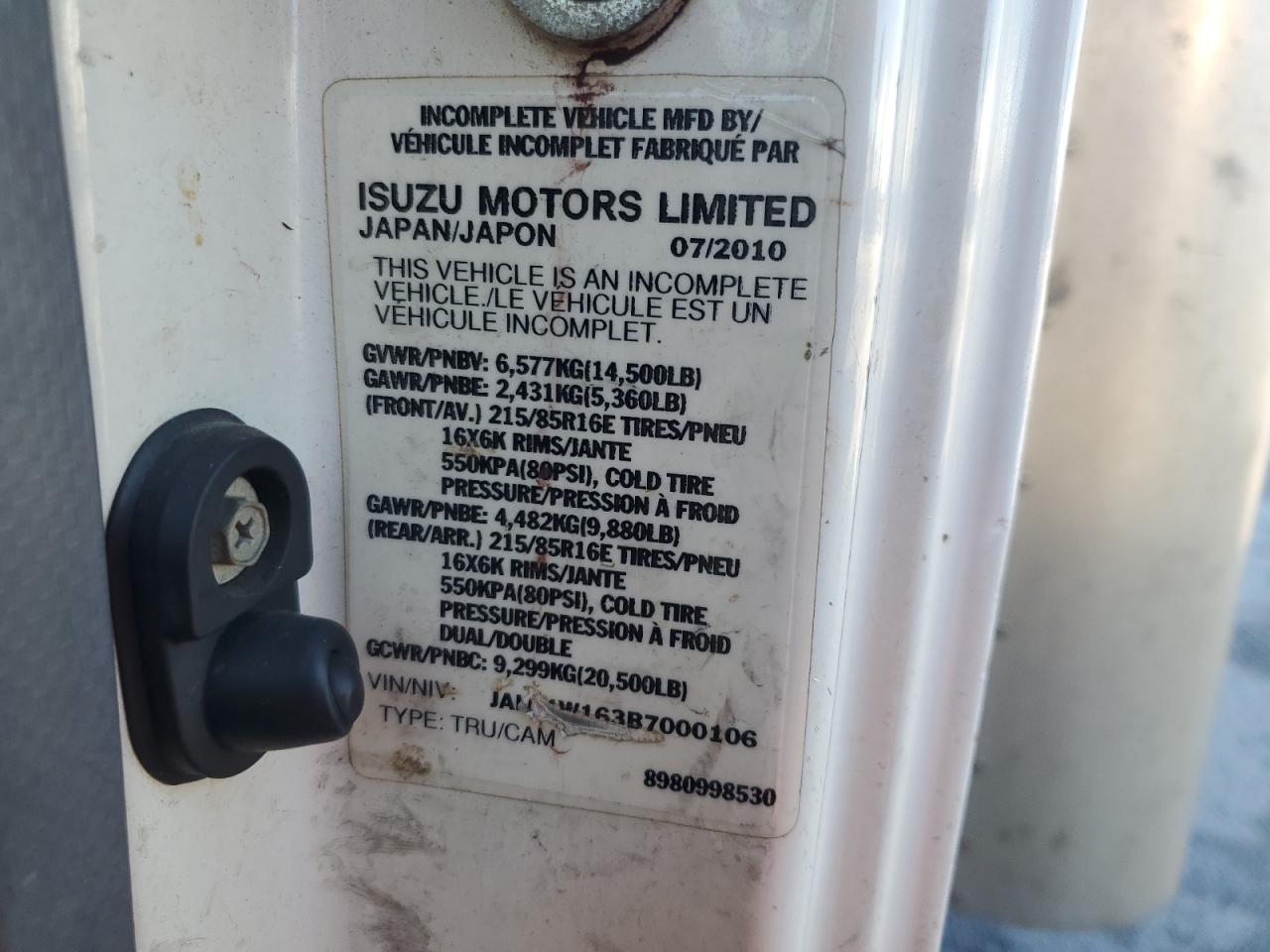 Lot #3287735164 2011 ISUZU NPR