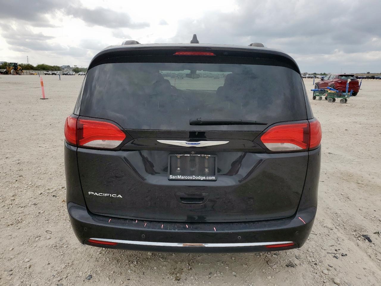 CHRYSLER PACIFICA TOURING L