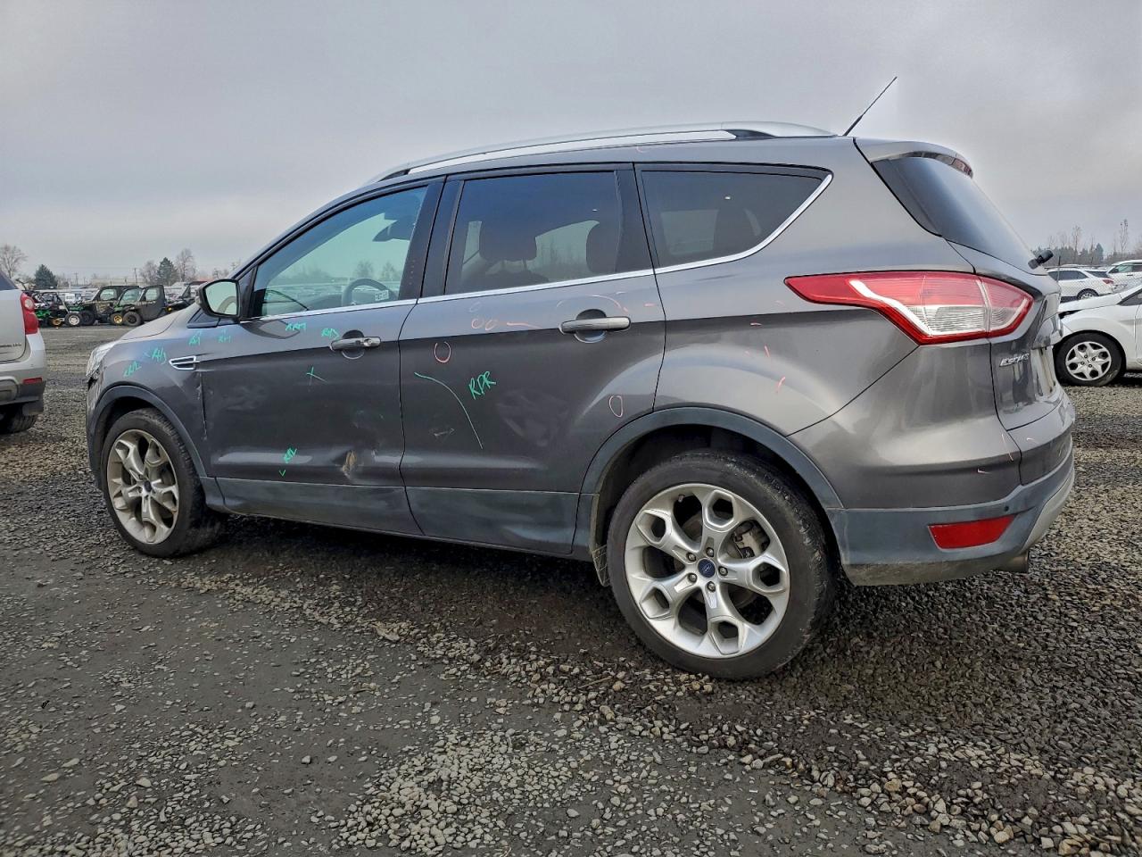 FORD ESCAPE TITANIUM