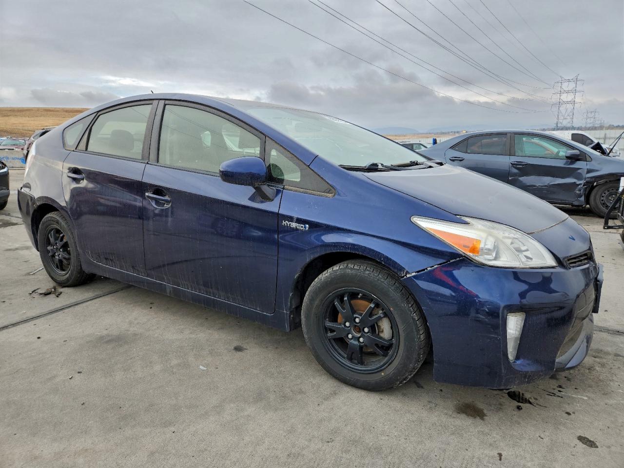 TOYOTA PRIUS